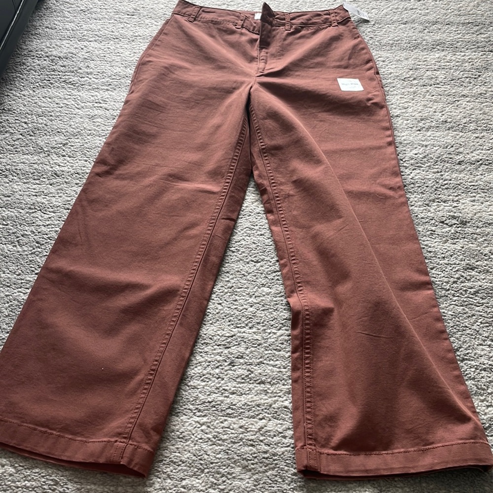Old Navy High Rise Crop Pant